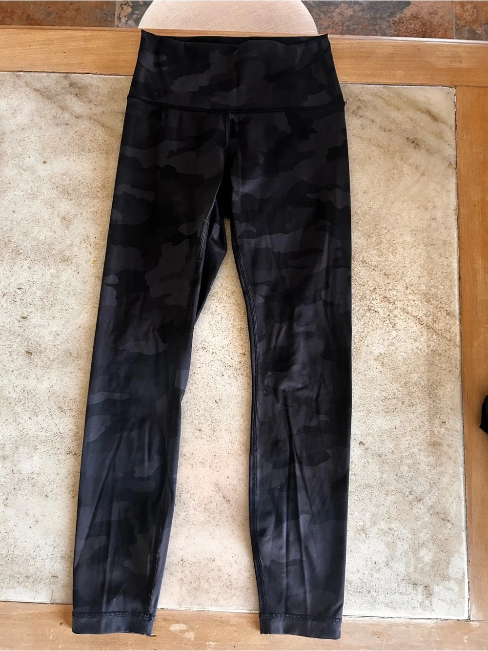 Lululemon Align High Rise Crop Leggings 23” Gray Camo Size 4